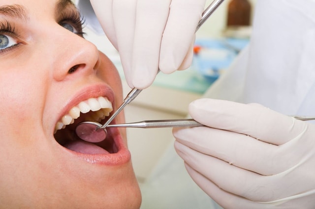  Khi nào cần phẫu thuật nhổ răng?